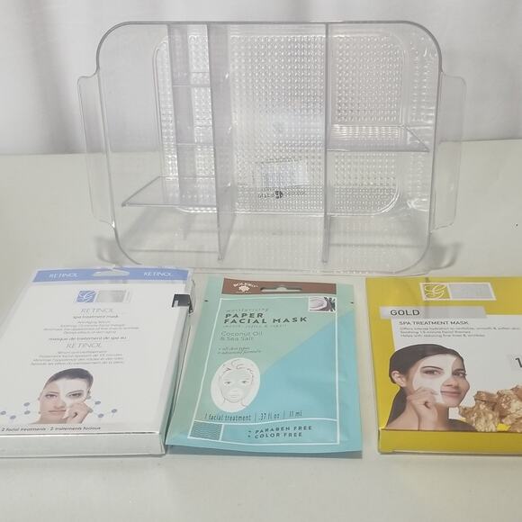 Makeup storage organizer and facial masks - Picture 1 of 2